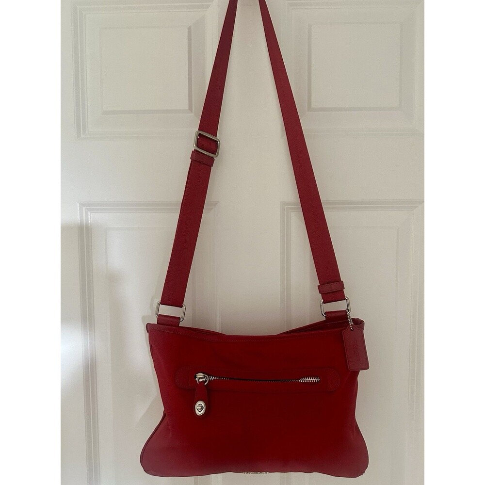 True Red Coach Sawyer VTG Crossbody Handbag Red Leather #36707